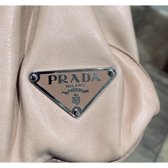 Prada Vitelli Easy Shoulder Bag - Picture 10 of 15